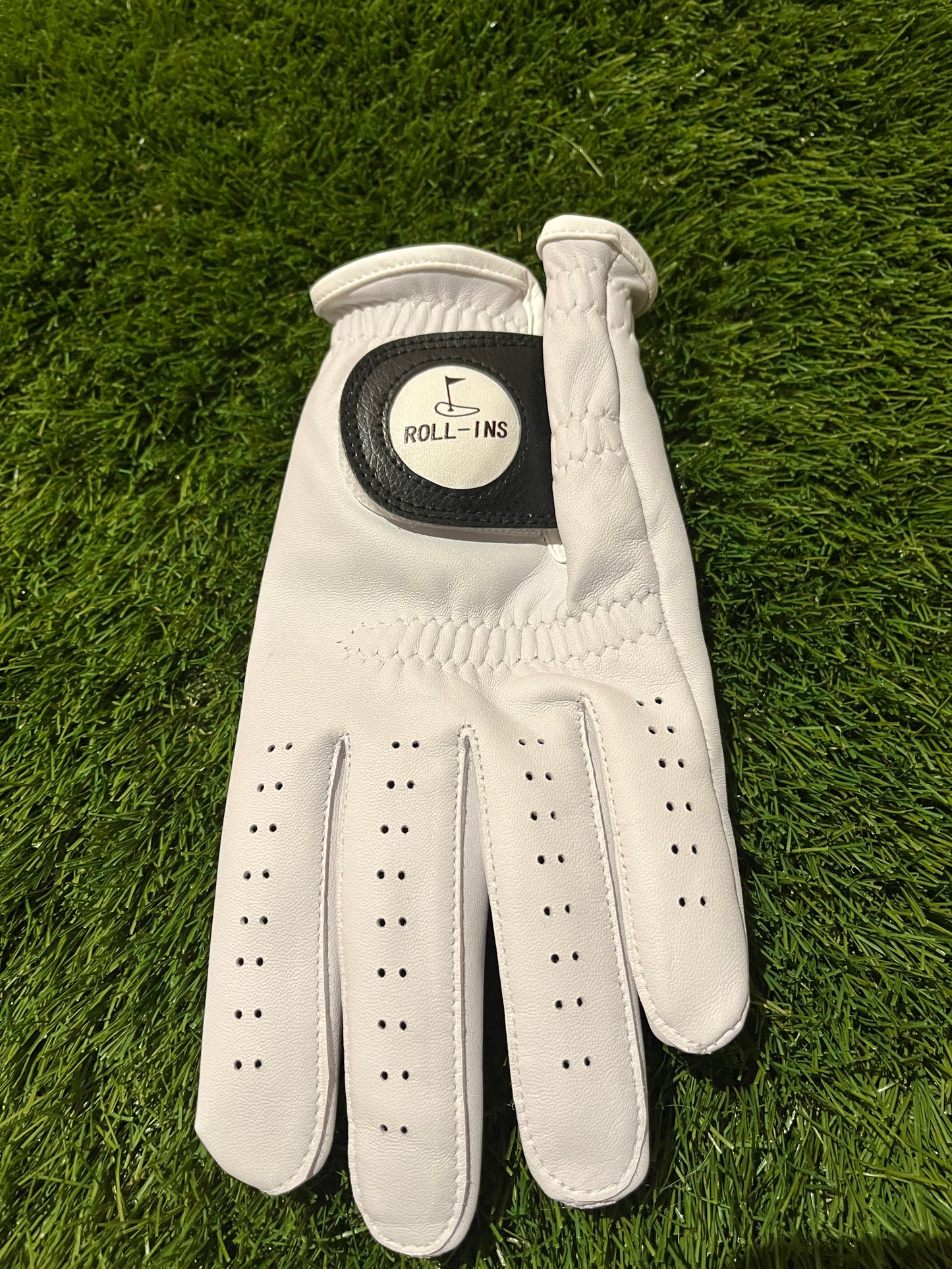 Golf Glove, Front angle